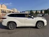 Toyota Highlander 2021 годаүшін23 500 000 тг. в Астана – фото 2