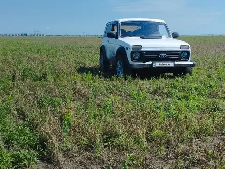 ВАЗ (Lada) Lada 2121 2000 года за 1 200 000 тг. в Кокшетау – фото 5