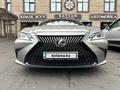 Lexus ES 250 2019 года за 20 000 000 тг. в Алматы