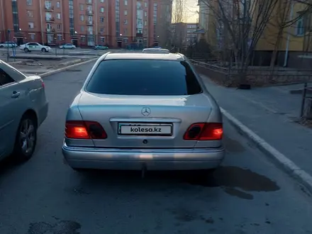 Mercedes-Benz E 230 1996 годаүшін3 100 000 тг. в Кызылорда – фото 10