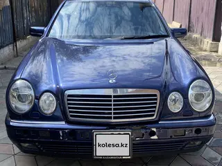 Mercedes-Benz E 280