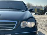 Mercedes-Benz C 240 2001 года за 3 190 000 тг. в Астана – фото 5