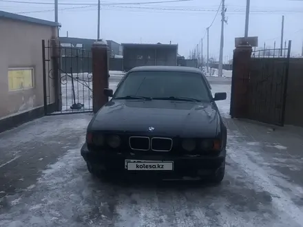 BMW 520 1995 года за 2 800 000 тг. в Астана – фото 2