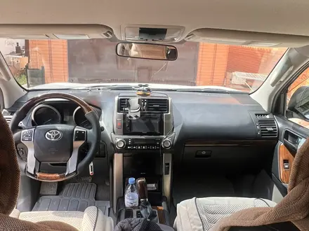 Toyota Land Cruiser Prado 2011 года за 13 797 000 тг. в Атырау – фото 11