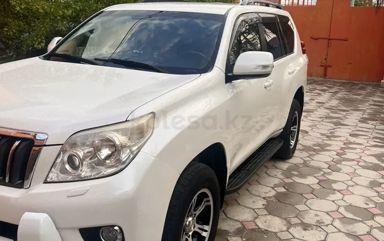 Toyota Land Cruiser Prado 2011 года за 13 797 000 тг. в Атырау