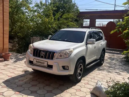 Toyota Land Cruiser Prado 2011 года за 13 797 000 тг. в Атырау – фото 3