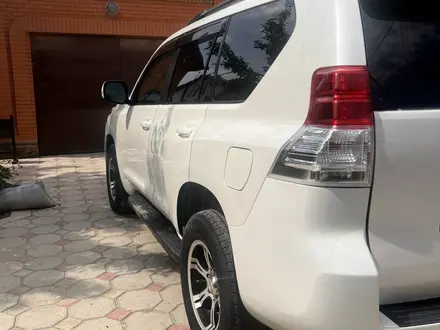 Toyota Land Cruiser Prado 2011 года за 13 797 000 тг. в Атырау – фото 9