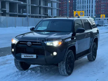 Toyota 4Runner 2021 года за 27 800 000 тг. в Астана – фото 2