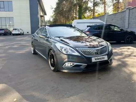 Hyundai Grandeur 2012 года за 7 375 000 тг. в Алматы – фото 11