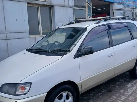 Toyota Ipsum 1997 года за 3 500 000 тг. в Алматы – фото 4