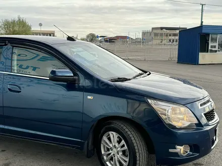 Chevrolet Cobalt 2021 года за 6 300 000 тг. в Туркестан – фото 2