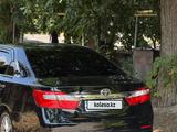 Toyota Camry 2014 года за 9 300 000 тг. в Алматы – фото 3