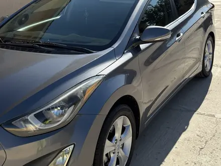 Hyundai Elantra 2015 года за 6 200 000 тг. в Актау – фото 2