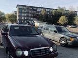 Mercedes-Benz E 230 1996 годаүшін2 000 000 тг. в Караганда
