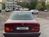 Mercedes-Benz E 230 1996 годаүшін2 000 000 тг. в Караганда – фото 2