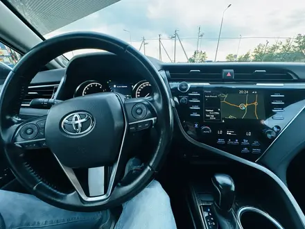 Toyota Camry 2019 года за 13 700 000 тг. в Костанай – фото 13