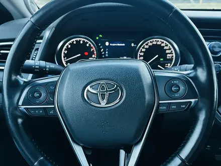 Toyota Camry 2019 года за 13 700 000 тг. в Костанай – фото 14