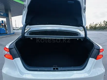 Toyota Camry 2019 года за 13 700 000 тг. в Костанай – фото 20
