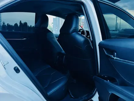 Toyota Camry 2019 года за 13 700 000 тг. в Костанай – фото 19