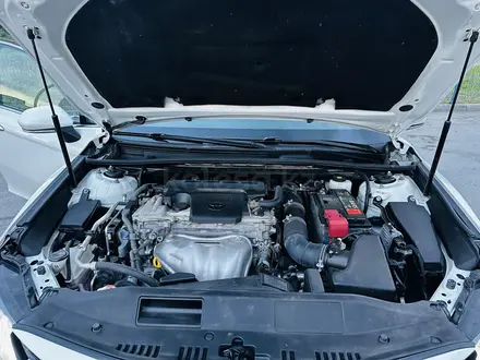 Toyota Camry 2019 года за 13 700 000 тг. в Костанай – фото 23