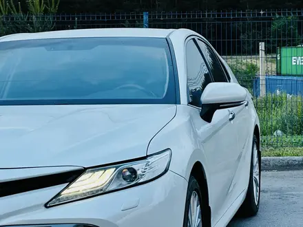 Toyota Camry 2019 года за 13 700 000 тг. в Костанай – фото 4