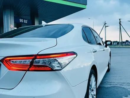 Toyota Camry 2019 года за 13 700 000 тг. в Костанай – фото 9