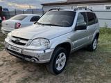 Chevrolet Niva 2015 года за 2 900 000 тг. в Уральск