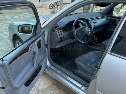 Mercedes-Benz E 320 2001 года за 5 144 492 тг. в Актау – фото 7