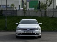 Volkswagen Passat 2014 года за 5 800 000 тг. в Алматы