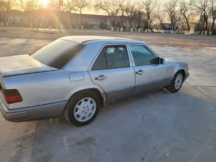 Mercedes-Benz E 230 1992 года за 1 600 000 тг. в Тараз – фото 11