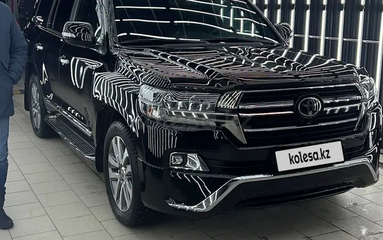 Toyota Land Cruiser 2017 года за 40 000 000 тг. в Астана