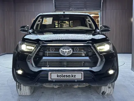 Toyota Hilux 2022 года за 26 000 000 тг. в Актобе – фото 2