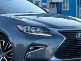 Lexus ES 300h 2013 года за 8 500 000 тг. в Актобе – фото 4