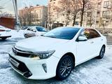 Toyota Camry 2018 года за 14 500 000 тг. в Шымкент – фото 3