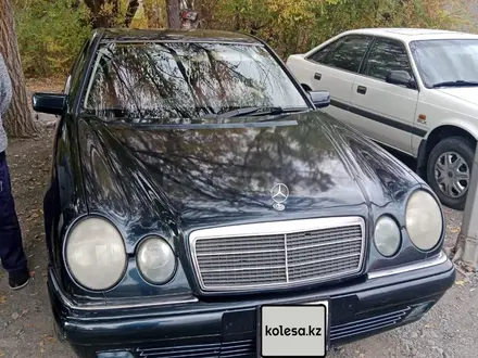 Mercedes-Benz E 230 1999 года за 3 800 000 тг. в Ушарал