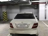 Mercedes-Benz C 180 2011 года за 4 000 000 тг. в Костанай – фото 2