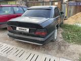 Mercedes-Benz E 230 1990 года за 500 000 тг. в Караганда – фото 3