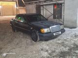 Mercedes-Benz E 230 1990 года за 800 000 тг. в Алматы
