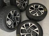 Комплект дисков с зимней резиной 235/60 R18 за 425 000 тг. в Караганда – фото 2