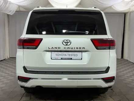 Toyota Land Cruiser Premium+ 2022 года за 52 300 000 тг. в Алматы – фото 4