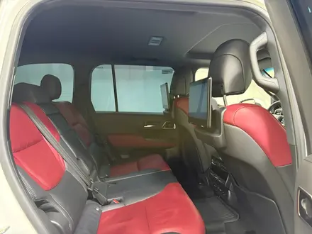 Toyota Land Cruiser Premium+ 2022 года за 52 300 000 тг. в Алматы – фото 7