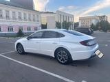 Hyundai Sonata 2022 годаүшін10 300 000 тг. в Уральск – фото 5