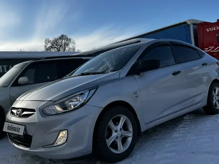 Hyundai Accent 2014 года за 5 700 000 тг. в Усть-Каменогорск – фото 2