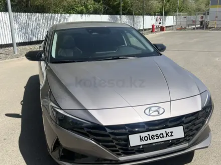 Hyundai Elantra 2023 года за 9 100 000 тг. в Уральск – фото 15