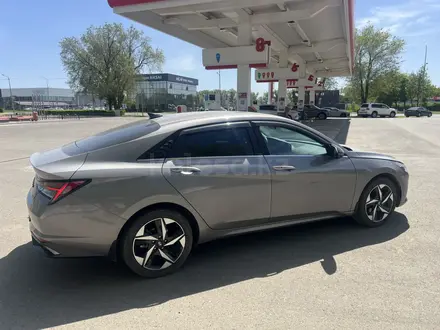 Hyundai Elantra 2023 года за 9 100 000 тг. в Уральск – фото 10