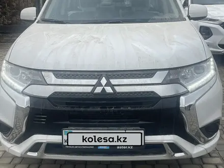 Mitsubishi Outlander 2022 года за 12 000 000 тг. в Шымкент