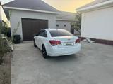 Chevrolet Cruze 2014 года за 3 800 000 тг. в Атырау – фото 3