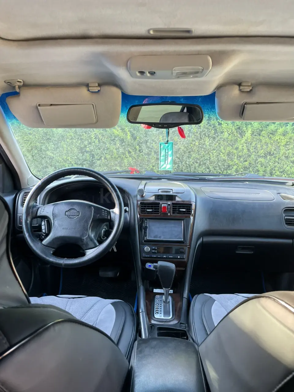 Nissan Maxima, 2001