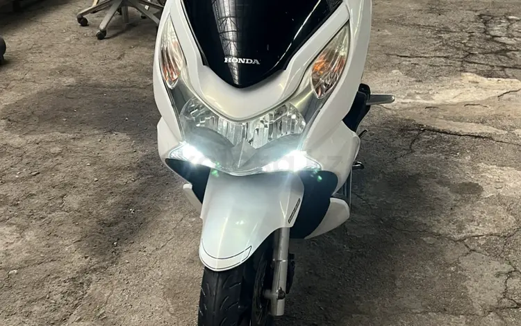 Honda  PC 800 2010 года за 700 000 тг. в Алматы