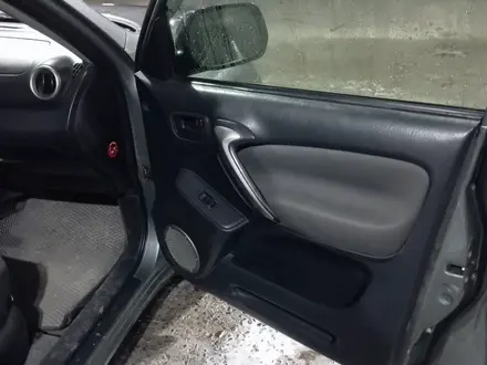 Toyota RAV4 2002 года за 4 900 000 тг. в Алматы – фото 2